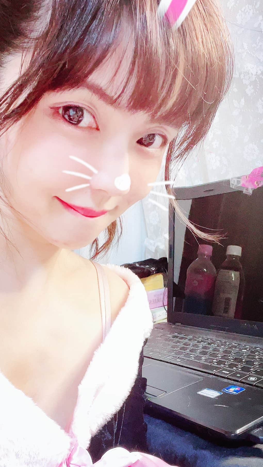 茜結のインスタグラム：「色んなこと話したよ。是非見てください  #maturemodel #カメラ好きな人と繋がりたい #撮影  #映画 #グラビア#グラドル #女優#役者  #可愛い女の子 #大人可愛い #綺麗になりたい #インスタライブ #シングルマザー #綺麗なお姉さん #熟女 #カメラマンさんと繋がりたい #撮影モデル #撮影 #cute #beautiful  #可愛くなりたい  #美少女 #美魔女 #低身長女子 #低身長 #写真好きな人と繋がりたい」