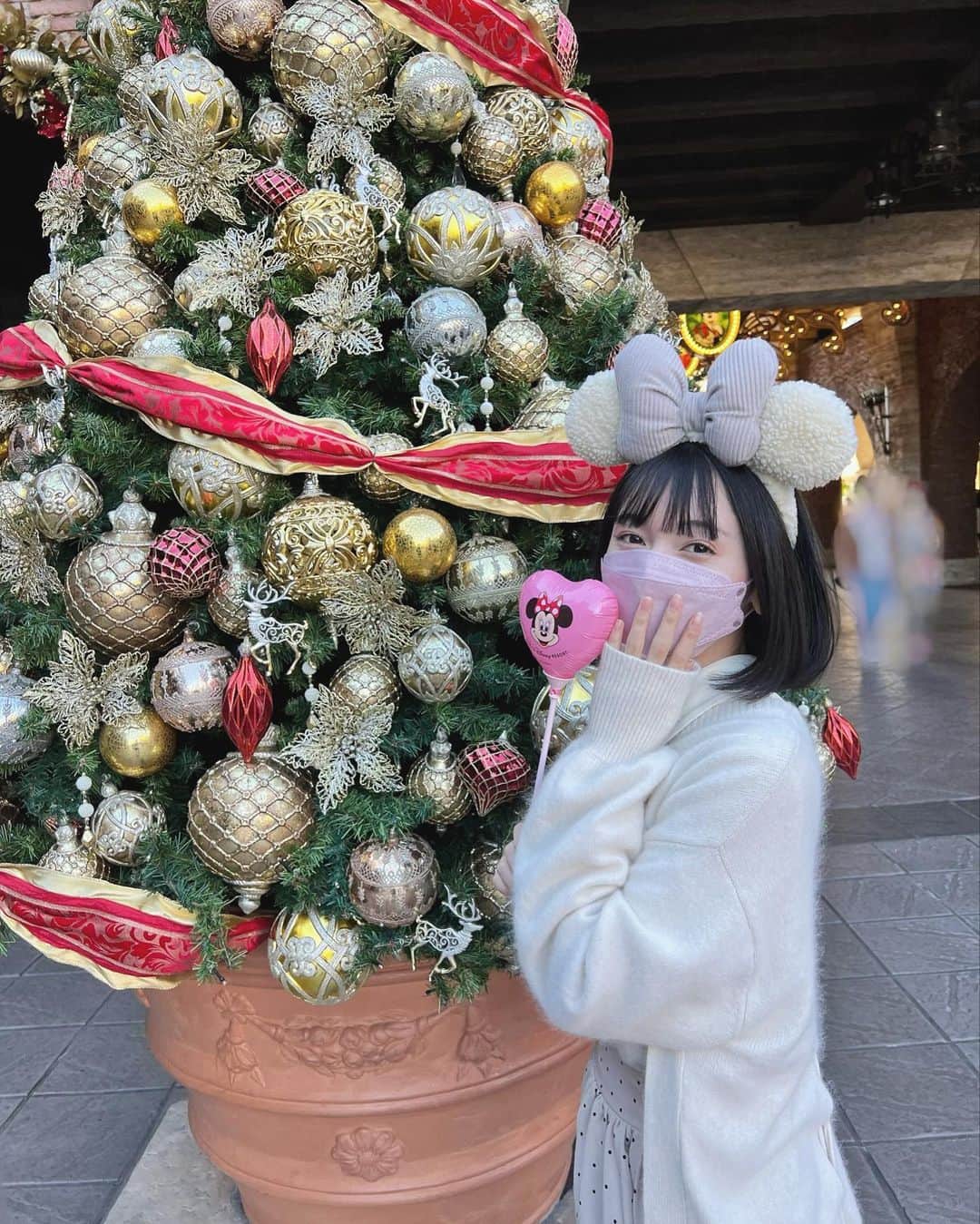 熊澤風花さんのインスタグラム写真 - (熊澤風花Instagram)「先日行ってきました 🎄‪‪❤︎‬ クリスマス仕様でツリー可愛かった ·͜·」12月17日 22時18分 - fuka_kumazawa