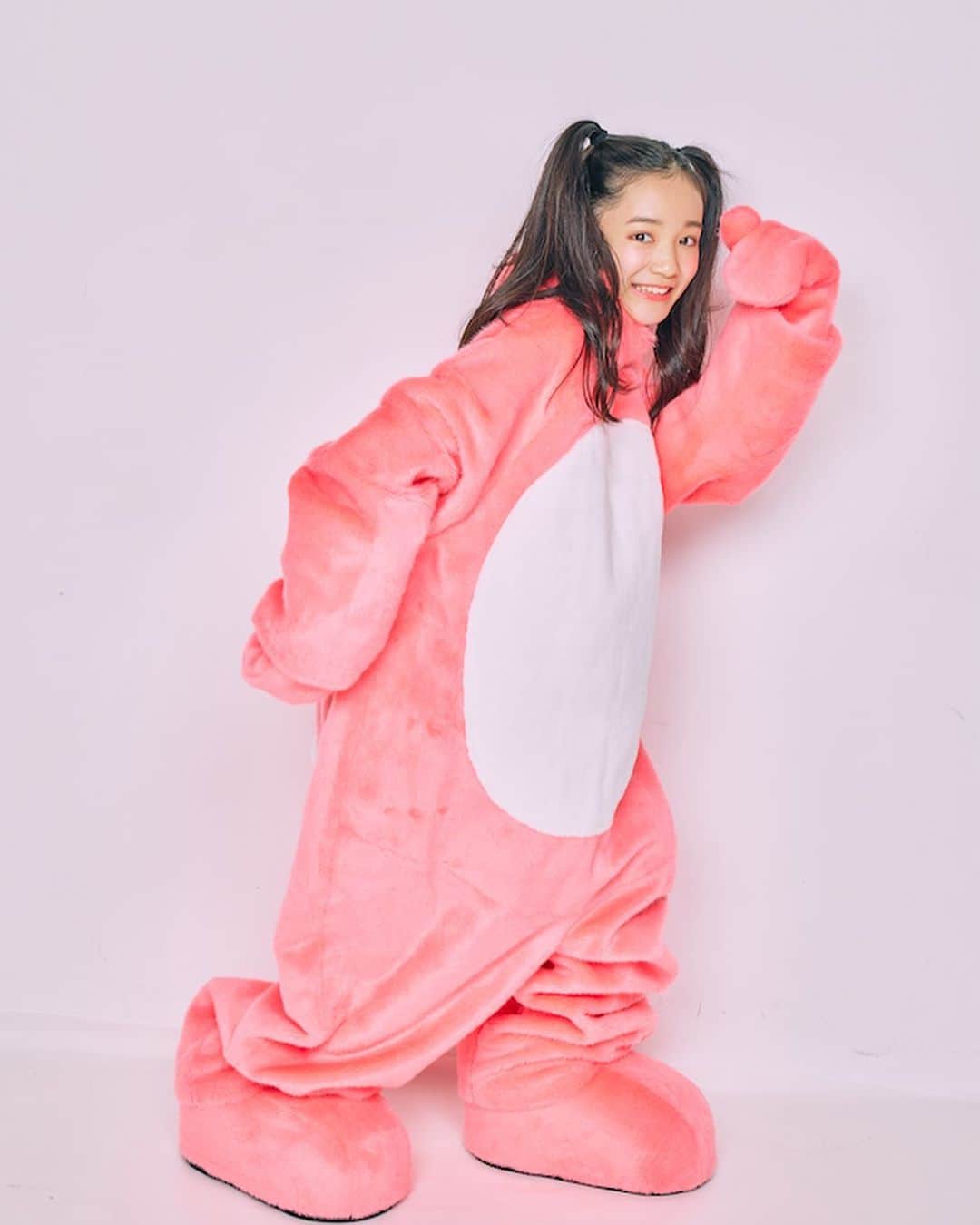 ニコ☆プチのインスタグラム：「🧸💜  くまさな🥰🥰 ニコ☆プチネットもぜひチェックしてみてね☺︎🎀  ちなみに…もうすぐクリスマス🎅❕ プチ読ちゃんはサンタさんに何頼むのかなぁ🤔 気になる…🎄🌟  #石原咲奈」
