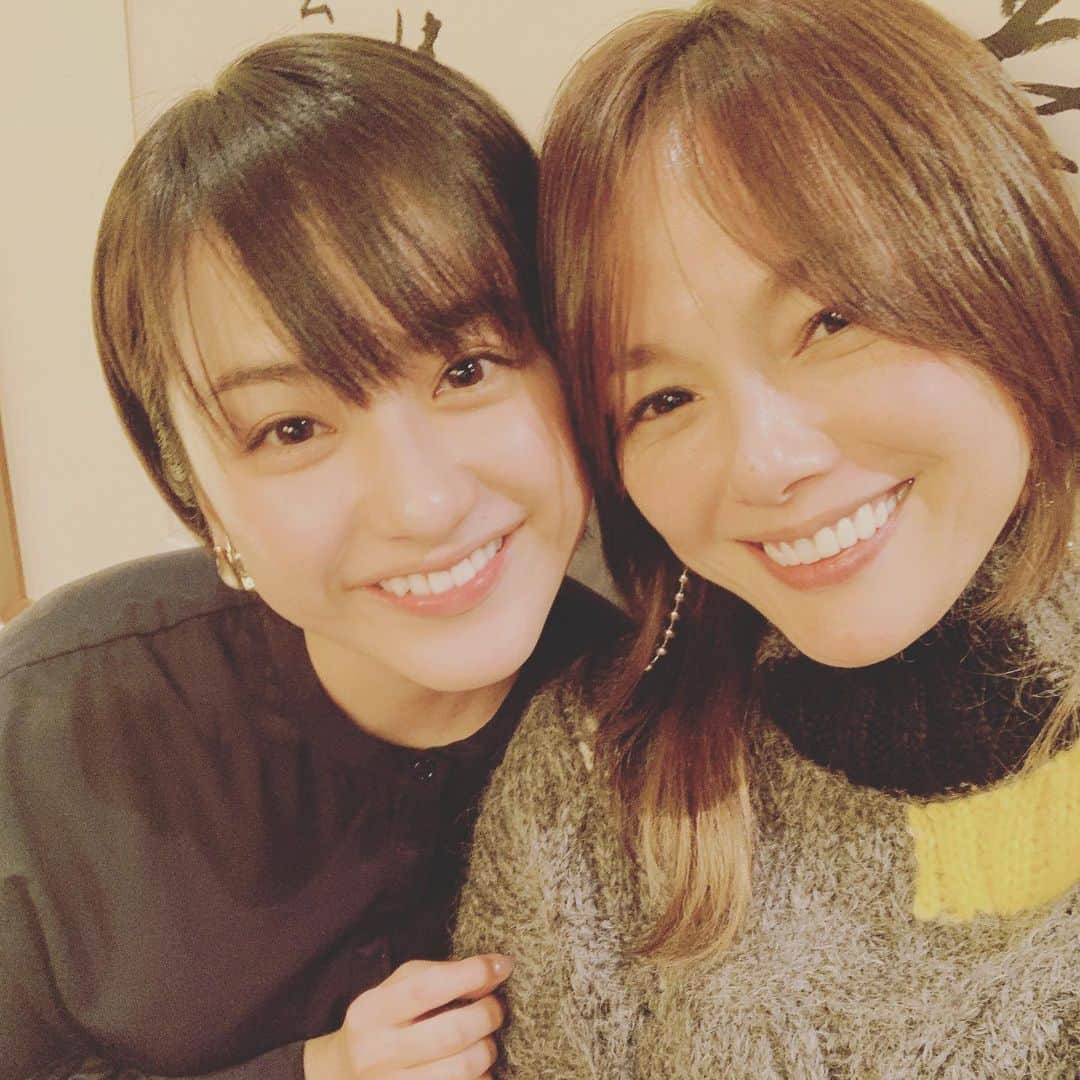 相川七瀬さんのインスタグラム写真 - (相川七瀬Instagram)「國學院大学の先輩、平祐奈ちゃんと会えました😊✨祐奈ちゃんは神職として奉職していています！先日、宗像国際会議で見たその所作の美しさに感動して、このタイミングで会えたこと嬉しく思います😂🌈これからまた、色々と世代を超えて、一緒に活動出来たら良いなと思っています❤️いい出会いに感謝です！！  #國學院大学 #神道文化学部」12月17日 22時40分 - nanasecat