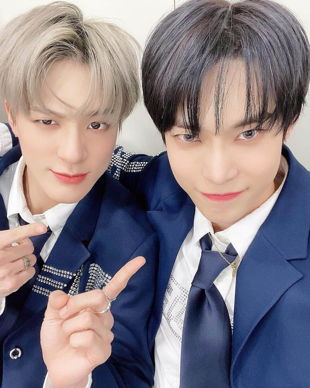 NCTさんのインスタグラム写真 - (NCTInstagram)「제똥이와 함께하는 유니버스는 즐거워.  ‘Universe’ with JENO is fun!  #DOYOUNG #NCTU #Universe  #NCT #NCT_Universe」12月17日 23時34分 - nct