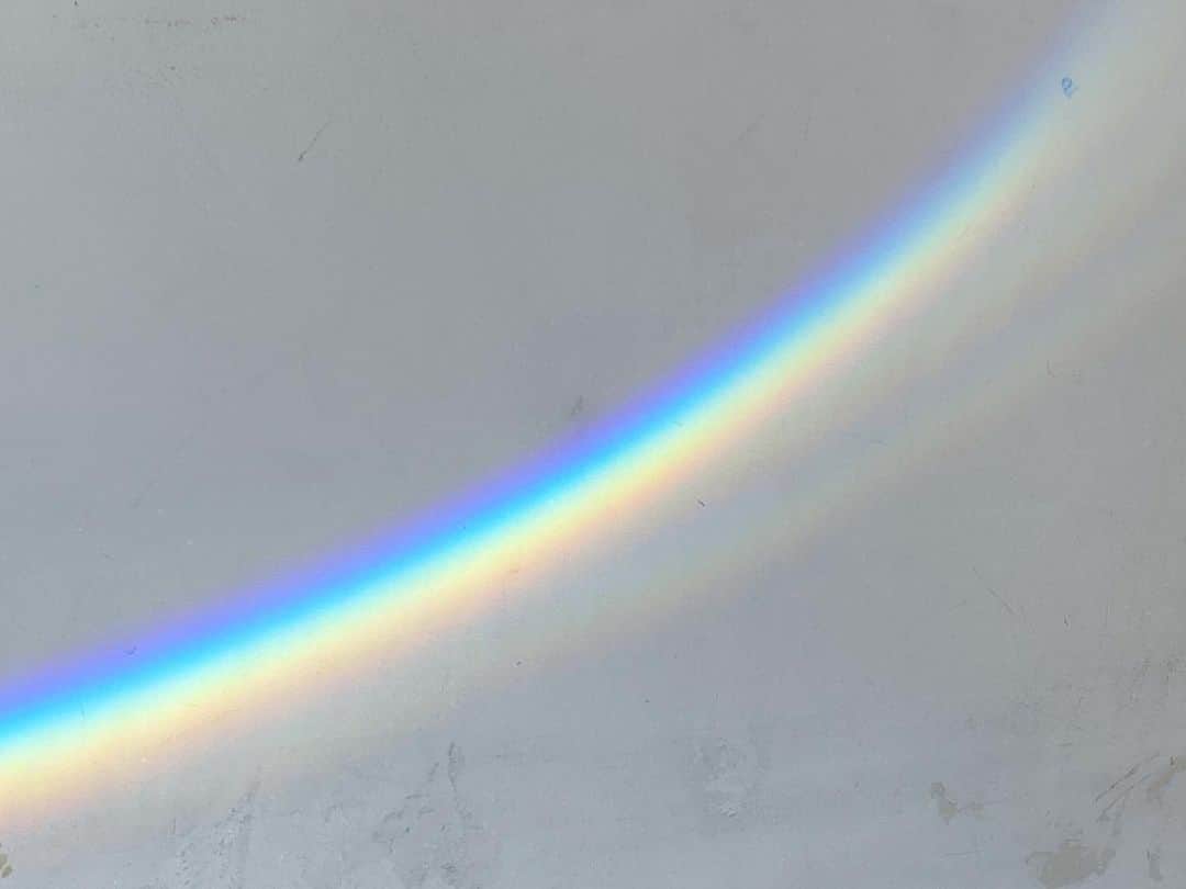 工藤美桜さんのインスタグラム写真 - (工藤美桜Instagram)「現場で、これでもか！！！って思うくらいの虹があってさすがに撮ってしまった、しかしこういうのってどこの虹さんなのですかね？ #みんなで詮索してた　⠀」12月18日 12時32分 - mmio_kudo