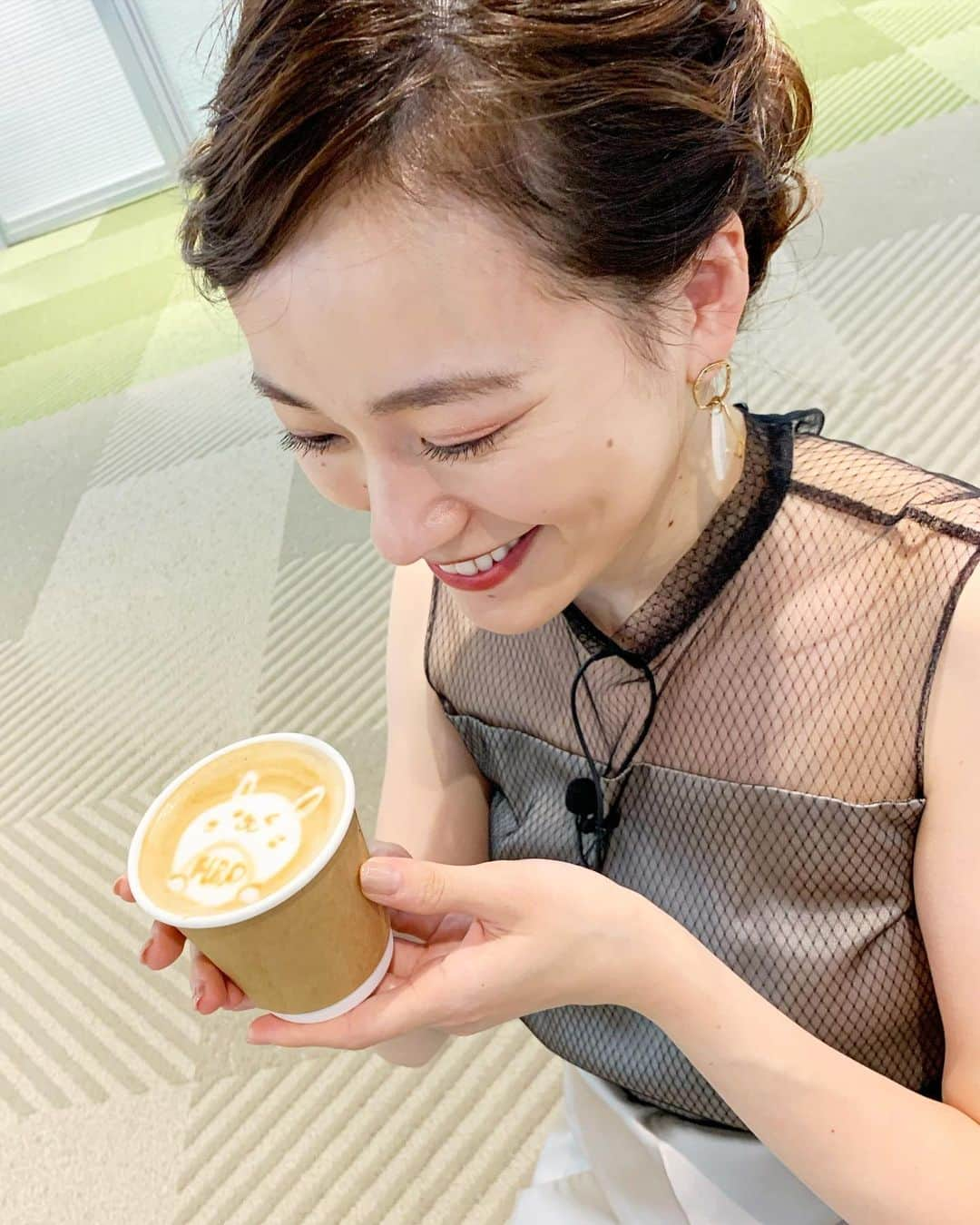 金井憧れさんのインスタグラム写真 - (金井憧れInstagram)「一つ歳を重ねました✨✨ お誕生日当日にお仕事仲間にたくさんお祝いをして頂き、本当に幸せでした🎁  ありがとうございました❤️  みなさまこれからもどうぞよろしくお願い致します🥺  #ことしも楽しくなりそう☺︎ #全ての源は自分  誕生日当日の衣装も @ori_by_chouori  @chouori_pr  さんにお借りしました👗　  サラッとしていて、とても着やすかったー✨ありがとうございます😋」12月18日 15時19分 - akogare.kanai