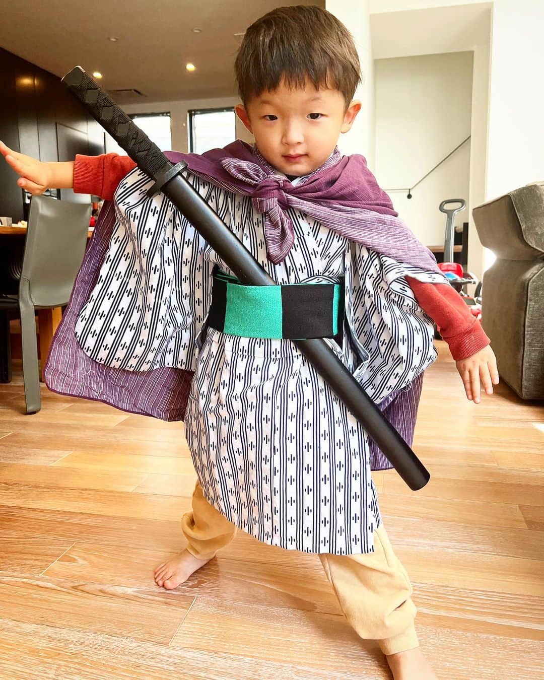 中村獅童さんのインスタグラム写真 - (中村獅童Instagram)「4歳になりました。  #おでこぶつけた  #12月18日生まれ  #陽喜」12月18日 16時56分 - shido_nakamura