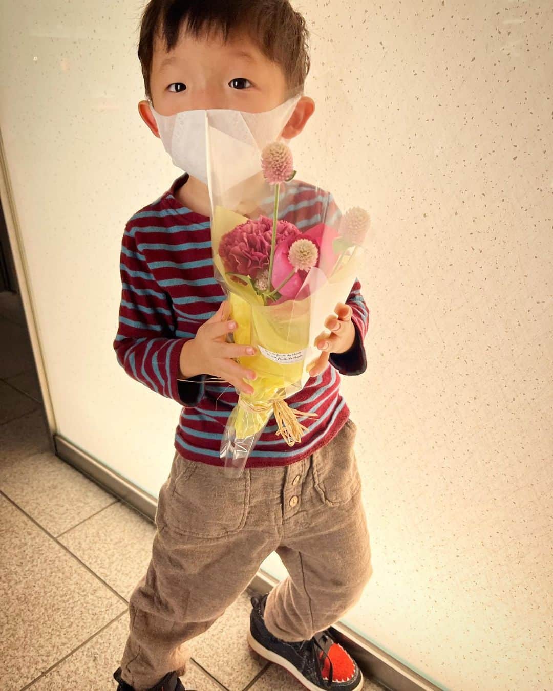 中村獅童さんのインスタグラム写真 - (中村獅童Instagram)「4歳になりました。  #おでこぶつけた  #12月18日生まれ  #陽喜」12月18日 16時56分 - shido_nakamura