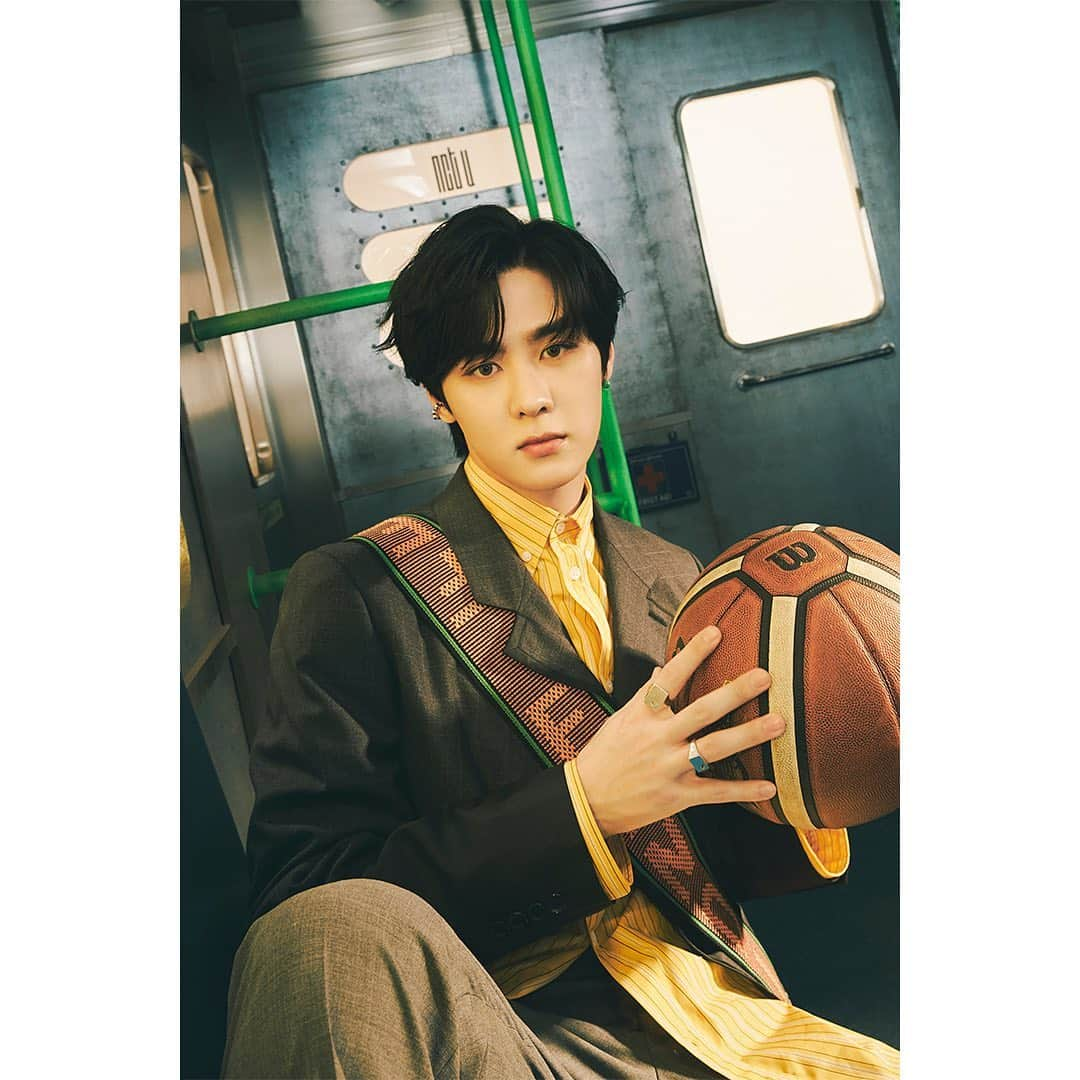 NCTさんのインスタグラム写真 - (NCTInstagram)「SMTOWN 2022 : SMCU EXPRESS  🚂 #NCT - Daytime Pass  #SMTOWN2022 #SMCU_EXPRESS  #2021_WINTER_SMTOWN  #SMTOWN #SMTOWN_LIVE #SMCU #KWANGYA #KANGTA #BoA #TVXQ! #SUPERJUNIOR #GirlsGeneration #SHINee #EXO #RedVelvet #NCT #NCT127 #NCTDREAM #WayV #aespa #GINJO #IMLAY #Raiden」12月19日 0時00分 - nct