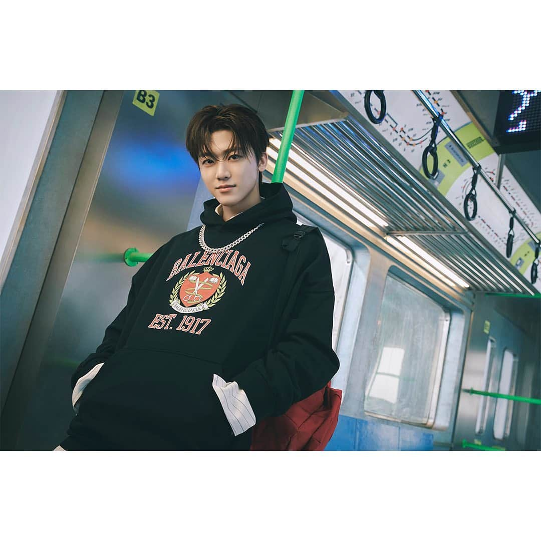 NCTさんのインスタグラム写真 - (NCTInstagram)「SMTOWN 2022 : SMCU EXPRESS  🚂 #NCT - Daytime Pass  #SMTOWN2022 #SMCU_EXPRESS  #2021_WINTER_SMTOWN  #SMTOWN #SMTOWN_LIVE #SMCU #KWANGYA #KANGTA #BoA #TVXQ! #SUPERJUNIOR #GirlsGeneration #SHINee #EXO #RedVelvet #NCT #NCT127 #NCTDREAM #WayV #aespa #GINJO #IMLAY #Raiden」12月19日 0時02分 - nct