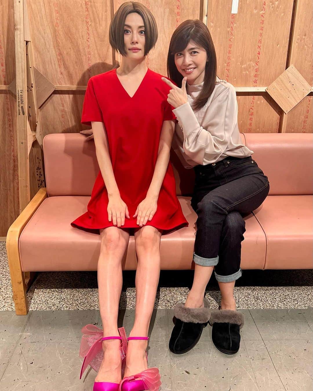 米倉涼子のインスタグラム：「ひろみちこアンドロイドバージョン^_^  @doctorx_official  #内田有紀 #たのしかった」