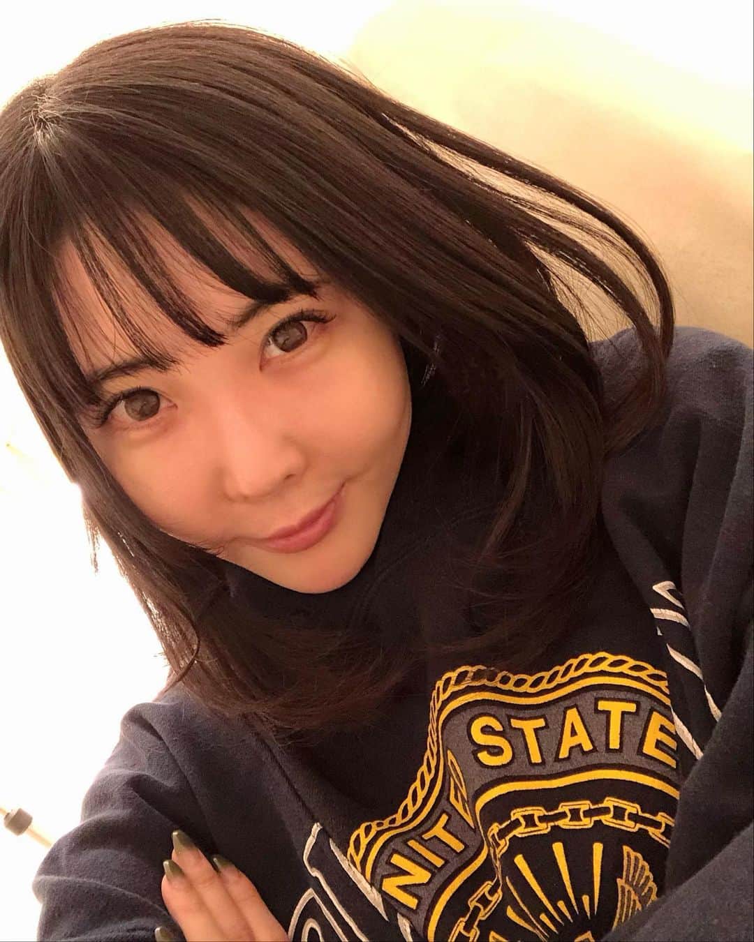 のインスタグラム：「ボブに見える😎」