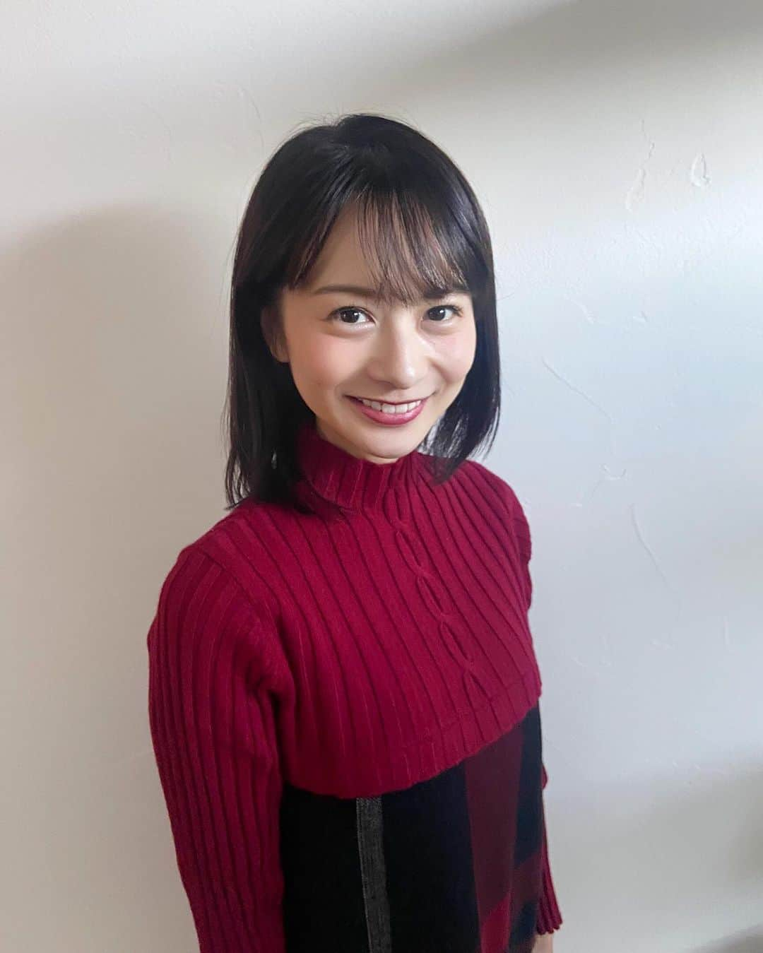 高見侑里さんのインスタグラム写真 - (高見侑里Instagram)「◡̈♥︎ 来年1/19(水)に「原色美人キャスター大図鑑2022」が発売されます☺️私も掲載していただける予定ですので、少し先ですがチェックしていただけると嬉しいです✨ ⁡ そして先日お知らせさせていただいた「小児がんの子どもたちへ贈るクリスマスチャリティイベント」は本日12/19(日)21:00までとなっております🎅 ⁡ 併せてよろしくお願い致します🤍」12月19日 13時04分 - yuri_takami_official