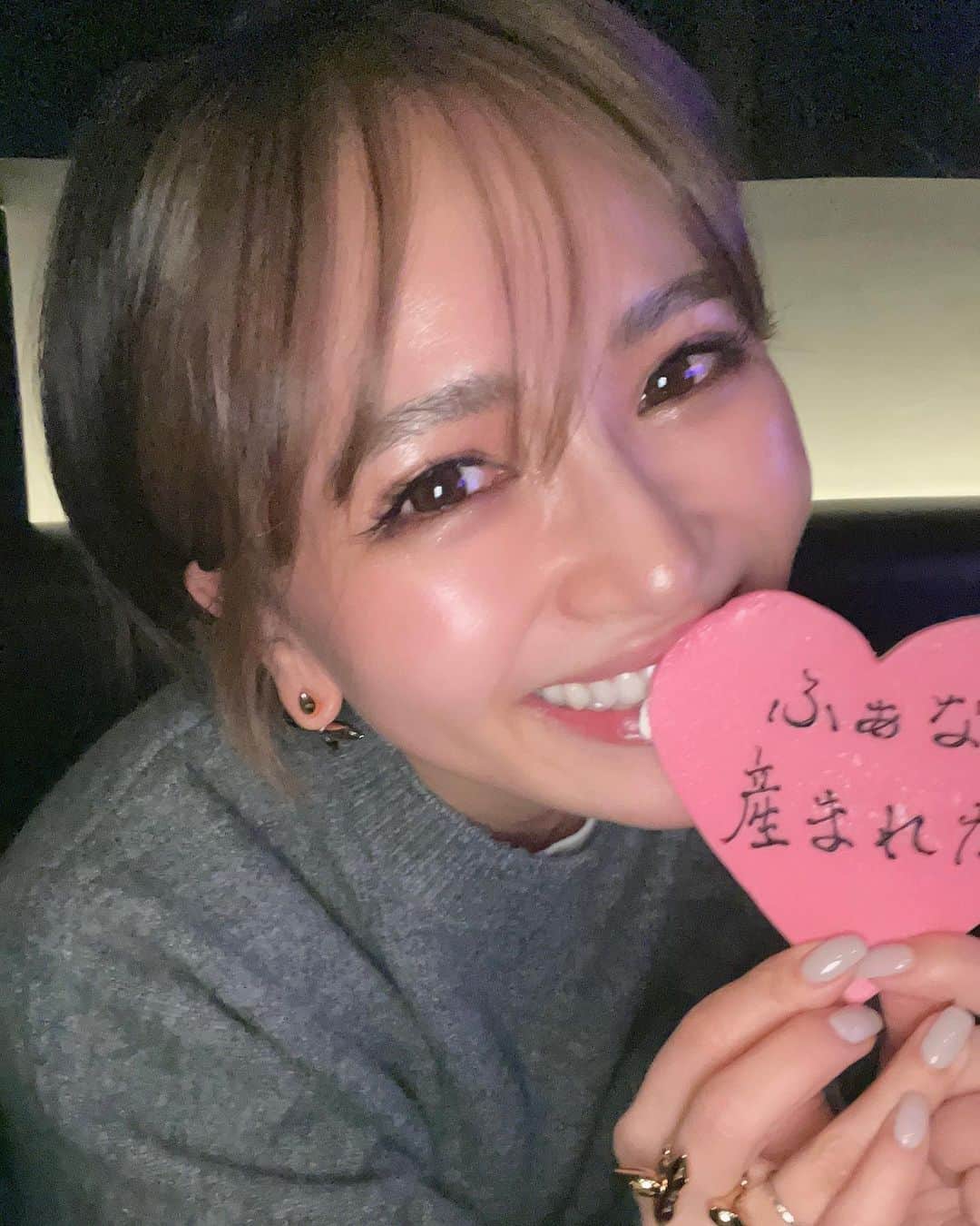 のインスタグラム：「「ふぁな産まれた」ケーキ🎂💗w」