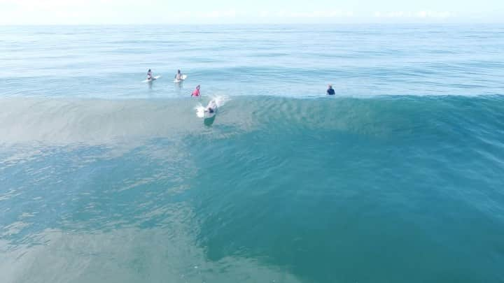 キャメロン・リチャードソンのインスタグラム：「Last sweet gentle wave....with a slice of ham at the end 🤙🤙.」