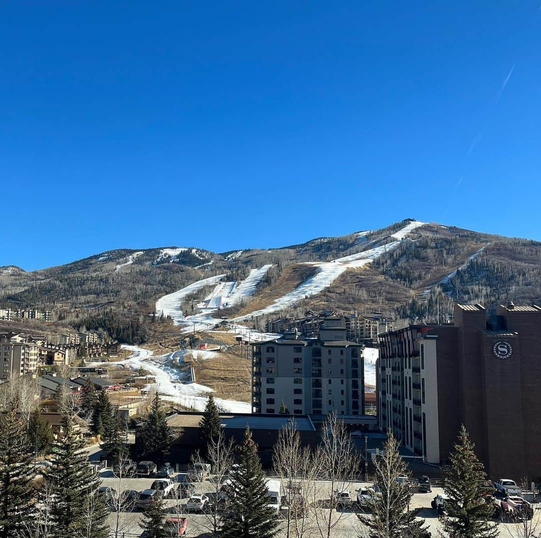 高尾千穂さんのインスタグラム写真 - (高尾千穂Instagram)「Steamboatでビッグエア、Copper Mountainでハーフパイプと、コロラドで開催されたワールドカップ2連戦の旅から帰宅。帰国後の隔離生活も残りあと半分。」12月19日 17時43分 - chihotakao