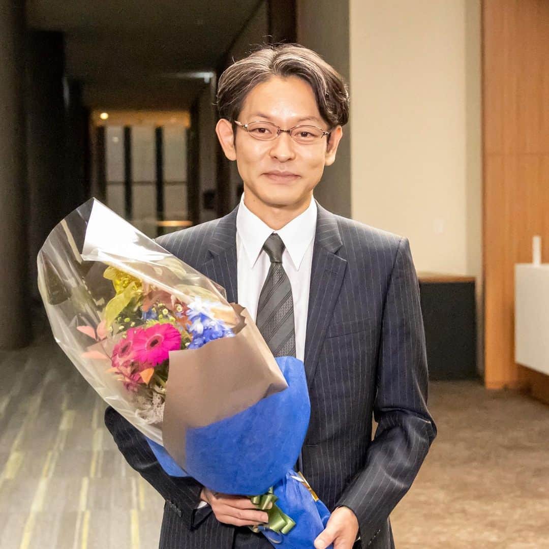 アバランチさんのインスタグラム写真 - (アバランチInstagram)「. ◢◤◢◤◢◤◢◤◢◤◢◤ ◢◤  #アバランチ 12月20日 最終話   山中崇さんクランクアップ！ ◢◤◢◤◢◤◢◤◢◤◢◤ ◢◤  #綾野剛 #福士蒼汰 #千葉雄大 #高橋メアリージュン #田中要次  #利重剛 #山中崇 #堀田茜 #渡部篤郎 #木村佳乃  #カンテレ #フジテレビ」12月19日 18時27分 - avalanche_ktv