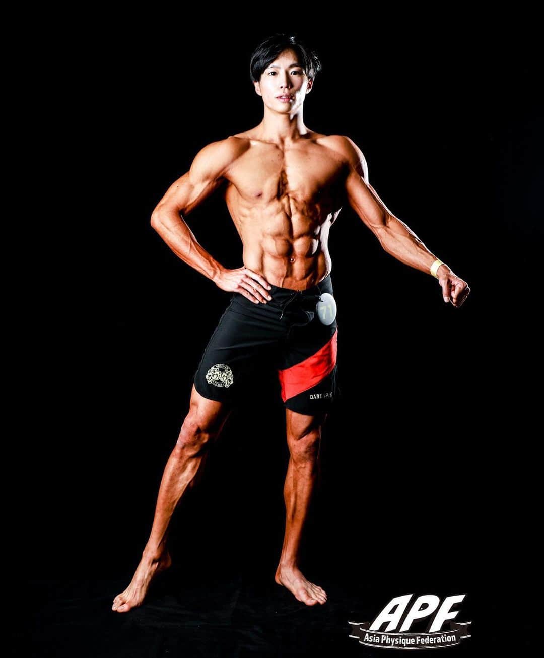 梶原颯さんのインスタグラム写真 - (梶原颯Instagram)「SASUKEの放送まであと9日🔥 史上最強の身体で完全制覇を目指す  #腹筋　#モデル　#model #fitness #筋肉　#筋肉男子　#physique  #japan #gymmotivation #筋トレ　#photography #fitnessmotivation #sasuke2021」12月19日 19時09分 - hayate_kajihara