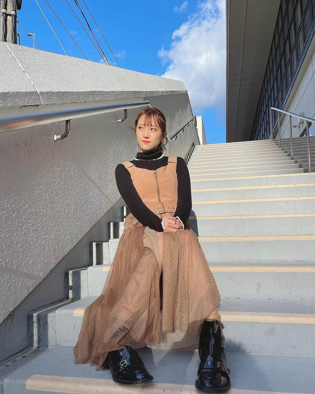 坂本 愛玲菜さんのインスタグラム写真 - (坂本 愛玲菜Instagram)「🦋☁️ ⁡ お話し会2日間ありがとう☺️  今日は温かい格好です😂⁡ 靴はさっしーさんのお下がり👞」12月19日 20時04分 - erena_hkt48