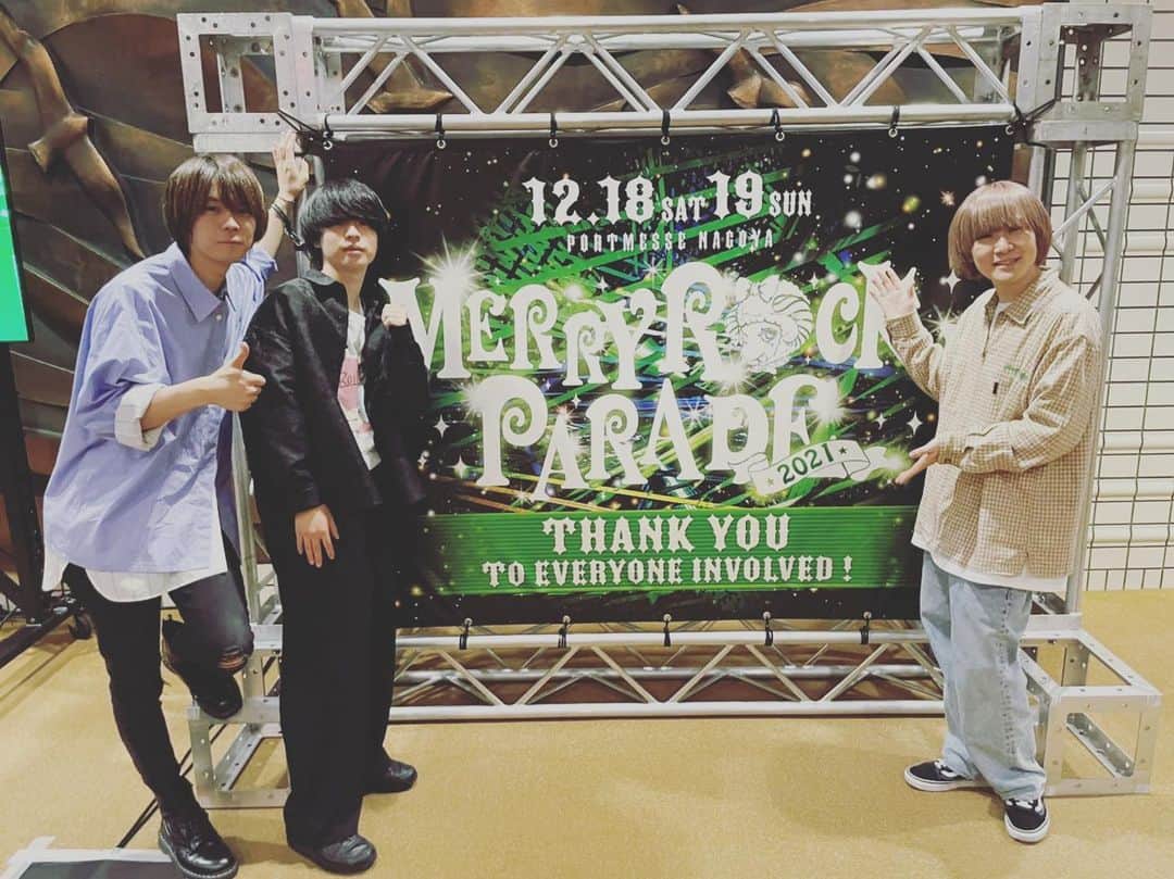 のインスタグラム：「メリロありがとうございました！！ 自分史上一番多くのお客さんの目の前でのライブ！楽しかった！！ 皆さんが温かく迎え入れてくれたおかげで伸び伸びライブできました！ また出られるよう頑張ります！！  #マルシィ  #メリロ」