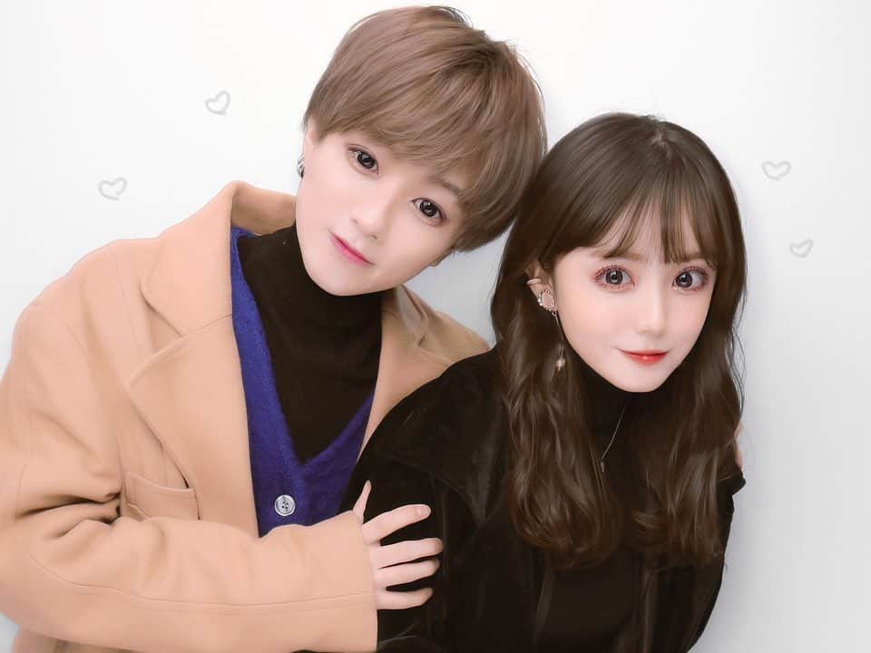 のインスタグラム：「クリスマスデート編って覚えてますか！！😎ｗ  もう2年？早すぎる…🥲  今日二人でusj行った動画上がってるので見てくださいな😵‍💫✌️  #Instagood #れいまひほーむ #カップル #れいまひ #couple」
