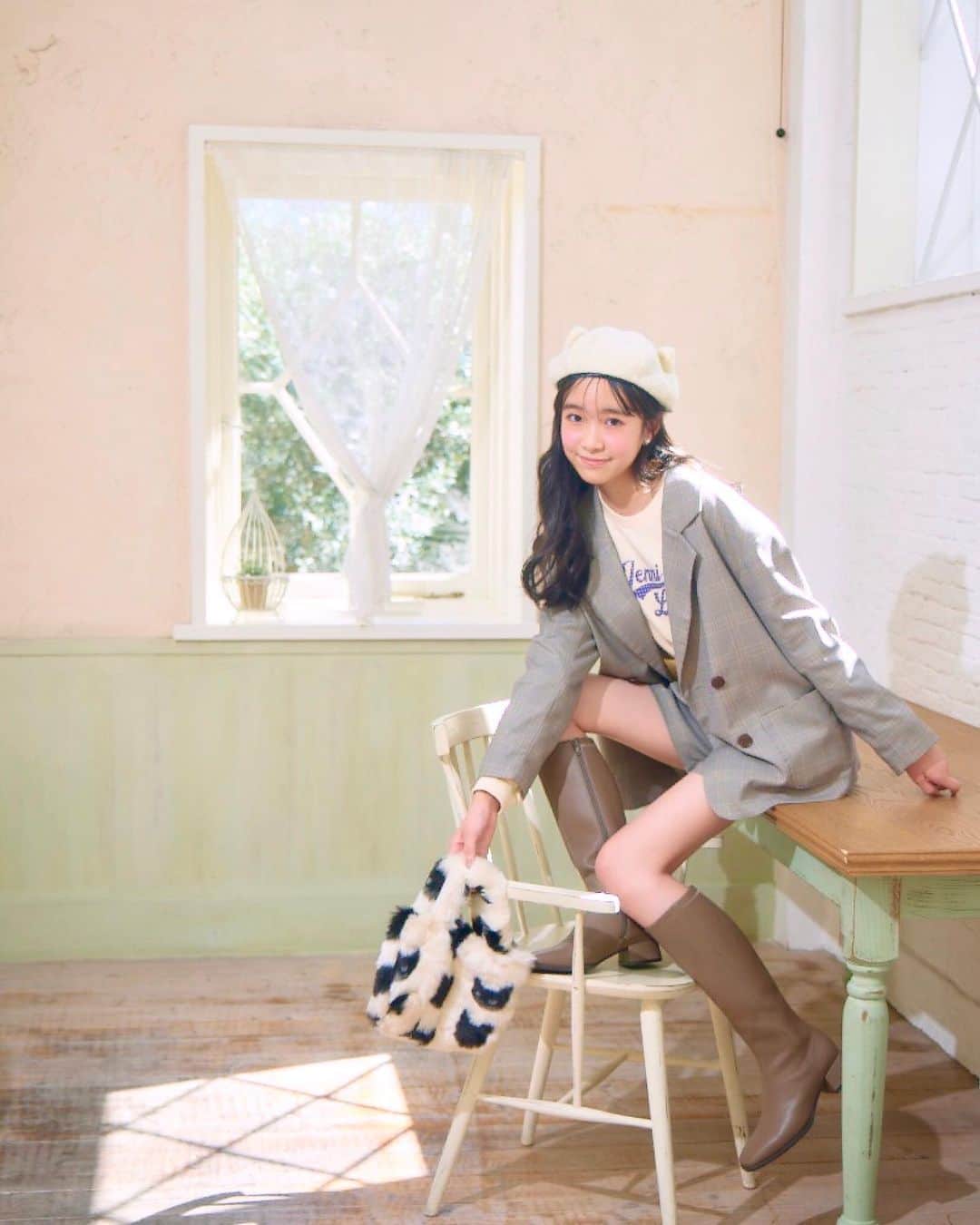 ニコ☆プチのインスタグラム：「⌇ もうそうﾌﾞﾗﾝﾄﾞﾌﾟﾛﾃﾞｭｰｻｰ💭⌇  MIU / ミウ🐈🤍  猫ちゃんが大好きなヒナタらしいブランド☀️‼︎ ふわふわ感がキュートなデザイン画も チェックしてみてね😉✏︎ ❃  #椛島ひなた」