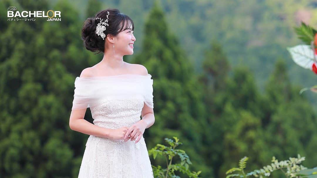 バチェラー4 休井美郷さん着用ドレス