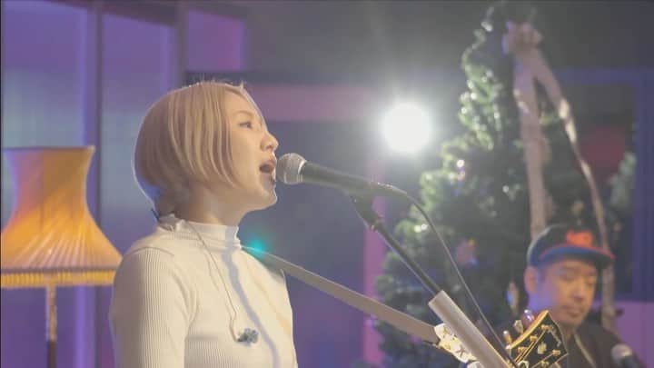 阿部真央のインスタグラム：「改めて、第3回YouTubeライブありがとうございました✨  みんなの声が本当に嬉しかったです！  また来年も、オンラインでもオフラインでも会おうね🥰  #阿部真央 #AbeMaoYouTubeLive」