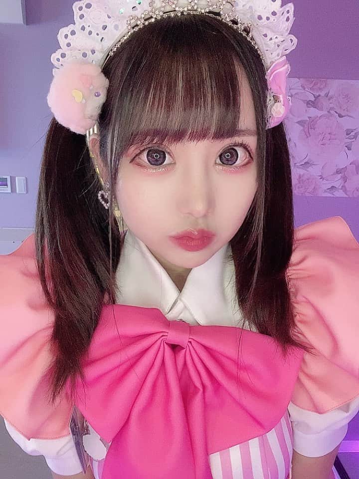 のインスタグラム：「. . milk planet 天神 1日限定お給仕❤️ . . ティアラ👑 . . #コンカフェ #コンカフェ嬢 #メイドカフェ #メイド喫茶 #メイドさん #ツインテール #ピンク好きな人と繋がりたい  #天神 #福岡 #歌舞伎町 #秋葉原」