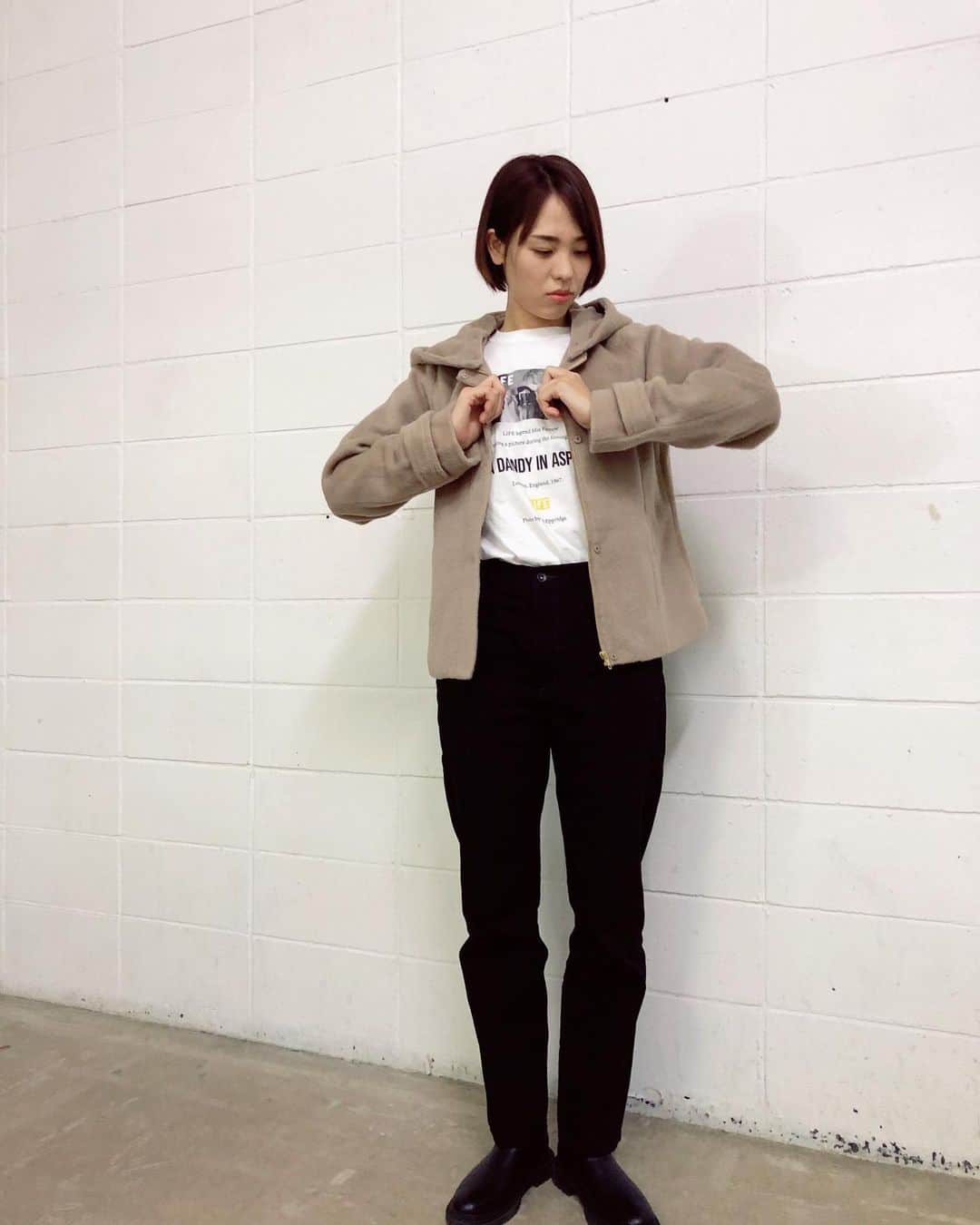 迫田さおりさんのインスタグラム写真 - (迫田さおりInstagram)「・ コートの袖の長さが素敵です🥺 なかなかないのよ! ここまで長さのある袖🥺🎉 感激✨ 噂には聞いてたけど、ここまで感動するとは🤭✨ ・ ・ #MIHARU #ミハル」12月20日 20時16分 - saori.rio