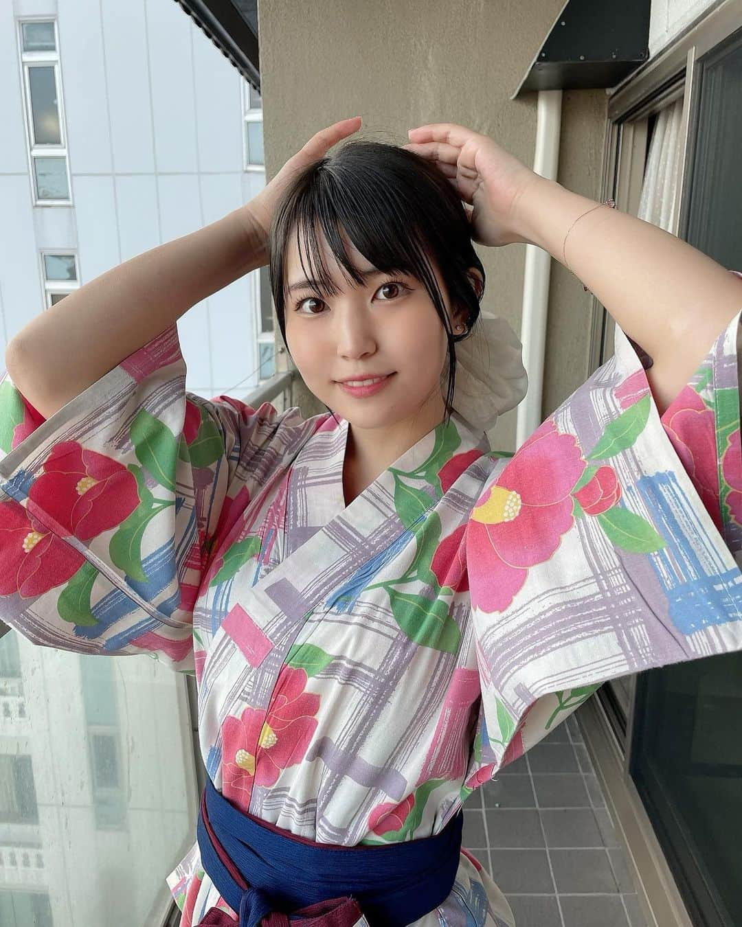 坂東遥さんのインスタグラム写真 - (坂東遥Instagram)「♨️🛁🧴  館内着の浴衣 選べてかわいかった🌸  オフがあった日に親友3人で 熱海のプチ旅行いったんだけど オーシャンビューの部屋で めっちゃ海見えて絶景だった〜」12月20日 12時23分 - b.haruka1103