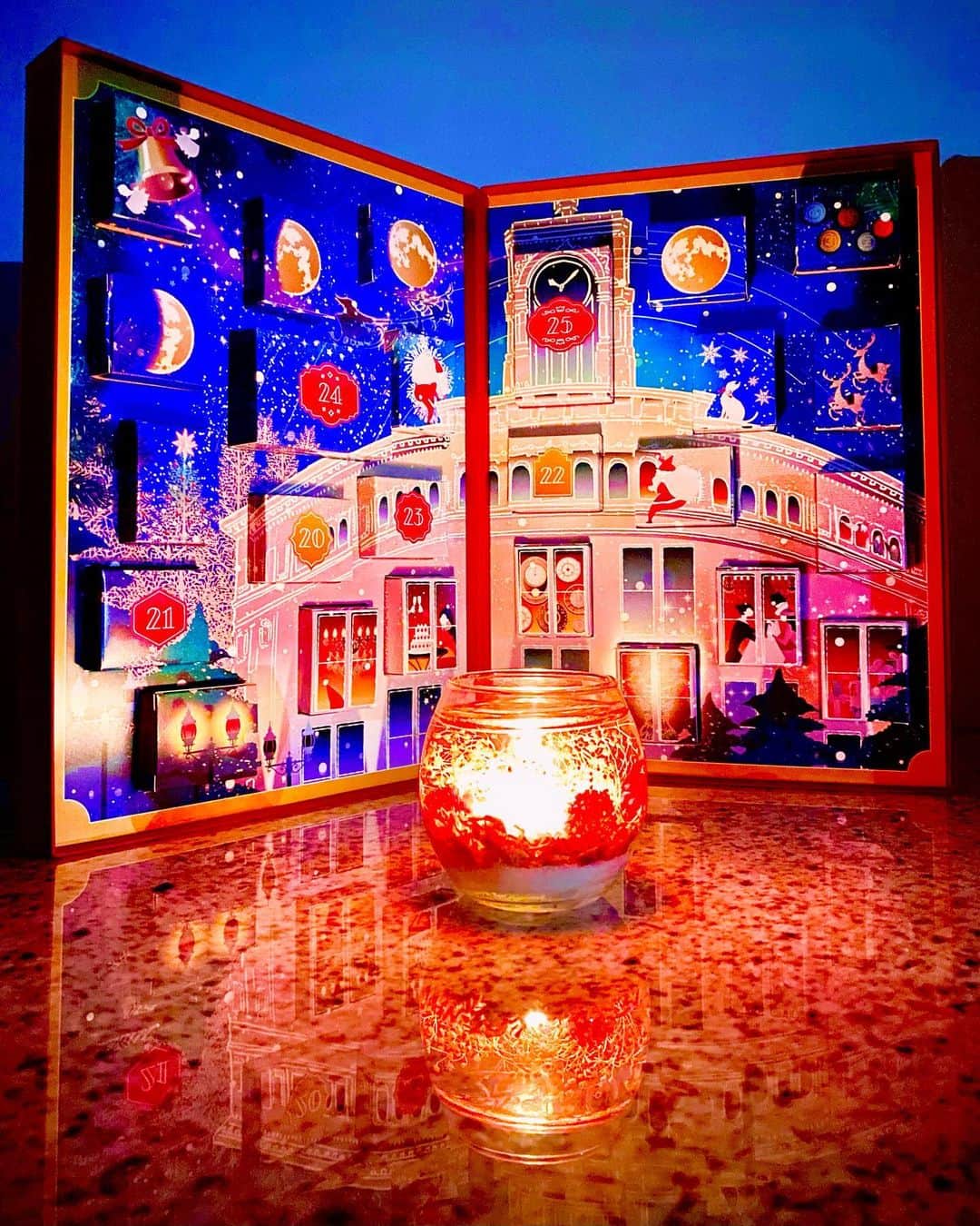 黒川智花さんのインスタグラム写真 - (黒川智花Instagram)「. クリスマスまであと少し⭐️ アドベントカレンダーも残り5日です🎄 . このカレンダーにはチョコレートなどお菓子🍭🍫が入っているので、毎日のささやかな楽しみなんです♪♪ 今日はフロランタンでした🍪おいしい😋✨ ◽️ #アドベントカレンダー #カウントダウン #クリスマス #今日のおやつ」12月20日 13時54分 - tomoka_kurokawa_official