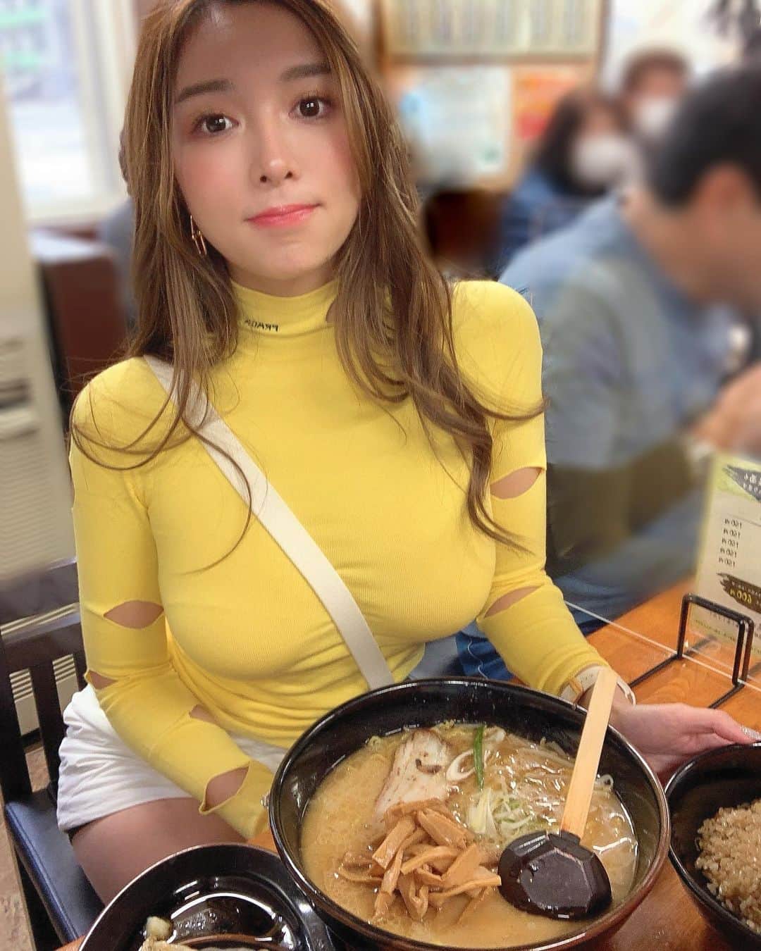濱野りれのインスタグラム
