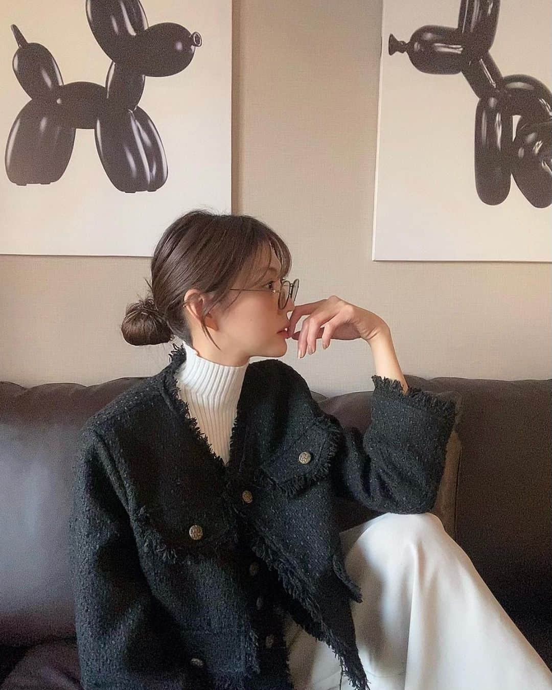 岩﨑名美さんのインスタグラム写真 - (岩﨑名美Instagram)「私服…💭🧸🥀 かわいいジャケットゲットしたのでるんるんで載せてみた👶🏻 形も素材も合わせやすくてすごくお気に入り♡  #ootd  #instafashion  #treonesta #ツイードコーデ」12月20日 16時02分 - nami_iwasaki