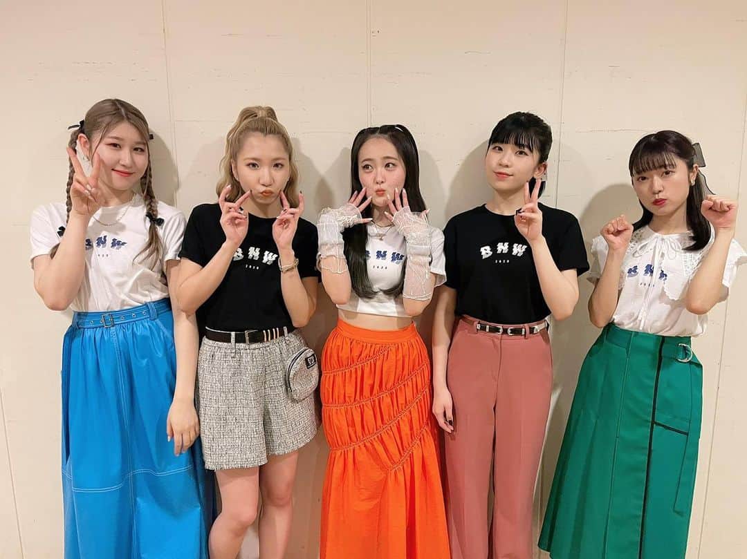 Little Glee Monsterのインスタグラム