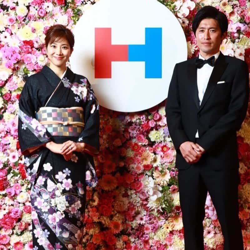 潮田玲子さんのインスタグラム写真 - (潮田玲子Instagram)「HERO's  AWARD2021に出席させて頂きました！ @heros_nippon_foundation   アスリートの社会貢献活動を表彰するこのイベントは毎回たくさんのエネルギーを頂きます！ 2019年に初めて出席させていただいた時、アスリートの社会貢献活動についてすごく考えるきっかけになりましたし、それから2年、やりたい事、やらなくてはいけない事を見つけ今年はWoman's waysを立ち上げる事ができました🙏 来年はさらにこの活動を活発化できるように頑張ろうと改めて心に誓いました🙋‍♀️ 会場ではたくさんの関係者の皆様、素晴らしいアスリートの方々にもお会いできて嬉しかったです🥰  今回受賞された千葉ジェッツふなばしの皆様、 男性アスリート部門の村田兆治さん（離島甲子園） 女性アスリート部門の寺田明日香さん（A -START設立） おめでとうございます🙏 特別表彰としまして歌手のAIさんがたくさんの社会貢献活動を行なっているという事で表彰されました！ AIさんの歌声もとても感動しました🥰😭👏  #herosaward2021 #日本財団 #アスリートの社会貢献 #自分にできることを #頑張りましょう #womansways」12月21日 15時00分 - reikoshiota_official