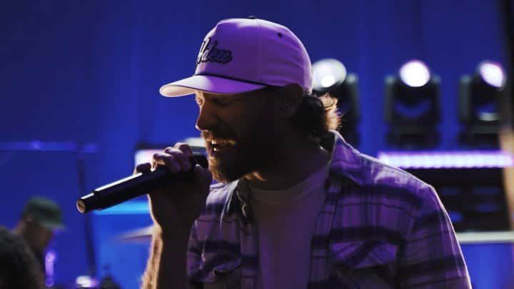 チェイス・ライスのインスタグラム：「Geared up and ready for the @kanebrown_music tour. LFG.」