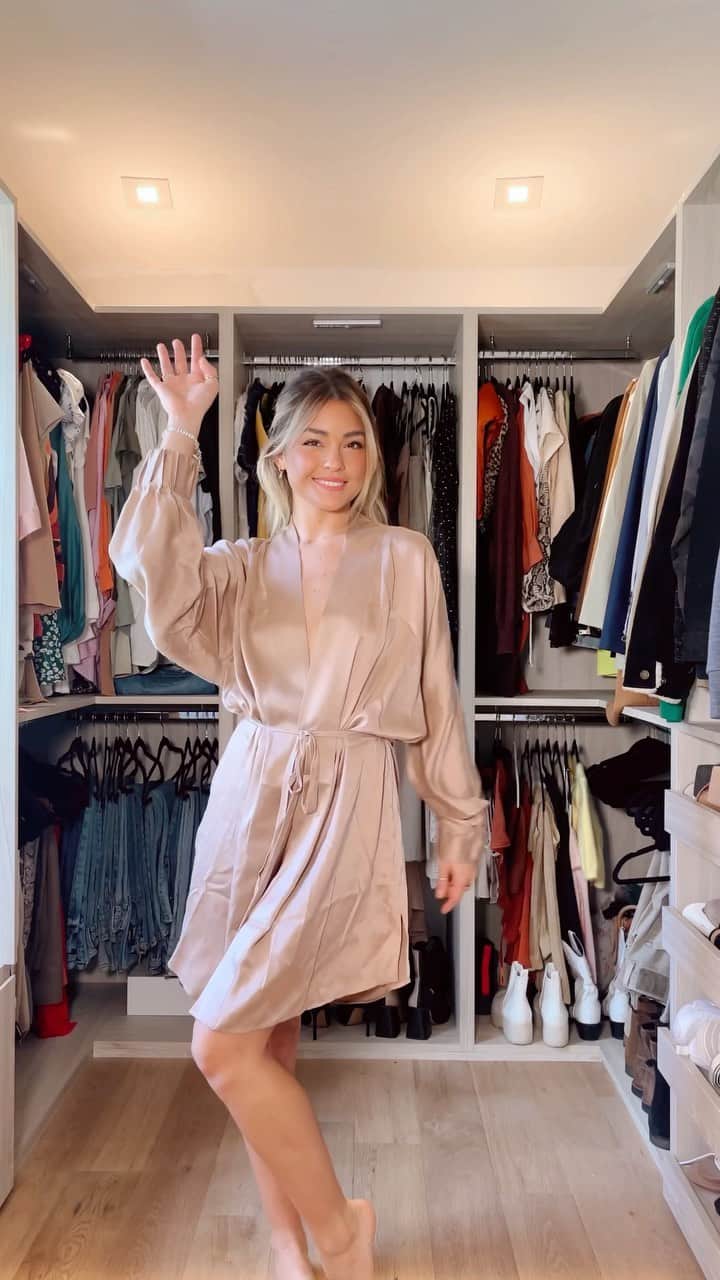 ヴェール・ゲンタのインスタグラム：「Here’s a little #OOTD 💫 This closet is giving me all the motivation to film more fun videos like this. What do we think??   Wearing @songofstyle @revolve ♥️」