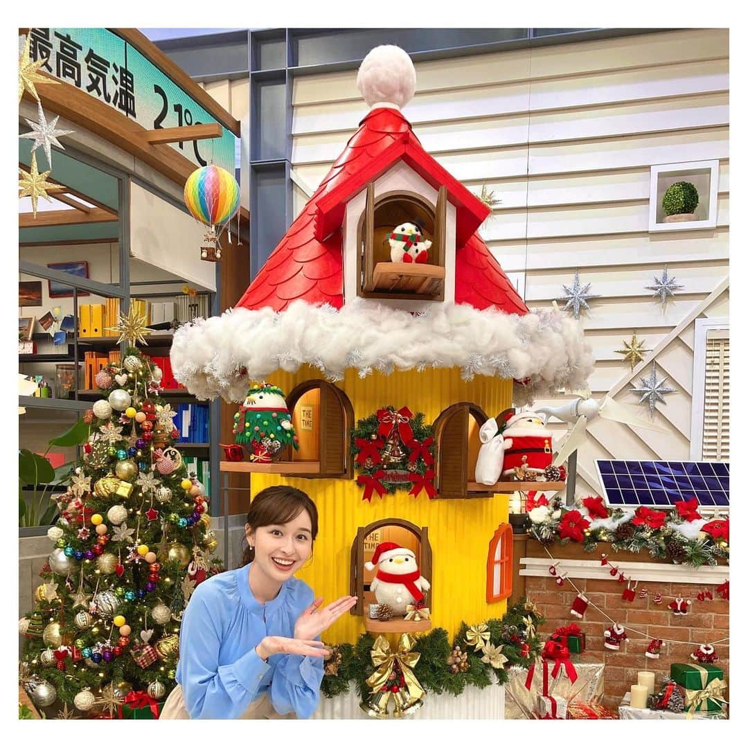 宇賀神メグさんのインスタグラム写真 - (宇賀神メグInstagram)「🐥🎁   . .  今週はクリスマス前ということで シマエナガファミリーもクリスマス仕様！🎄🎅  可愛いですね〜🥰 出てくる度に癒されます。  . THE TIME,明日もよろしくお願い致します！  . . #THETIME, #thetime_tbs  #シマエナガ #シマエナガちゃん  #シマエナガファミリー #クリスマス #サンタクロース #christmas」12月21日 17時55分 - ugajin_megu