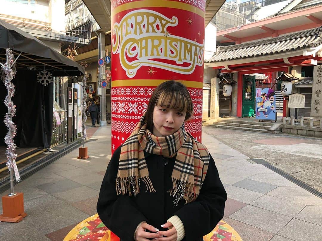 原宿シカゴさんのインスタグラム写真 - (原宿シカゴInstagram)「#原宿シカゴ京都店 🎁🧣Knit Scarf🧣🎁 . バーバリー を中心にニットスカーフを取り扱っております🎉 . 私物購入は勿論ですが、恋人や家族に向けたプレゼントにも最適な冬の定番アクセサリーです🎄🎅✨💌 . 皆様の御来店おまちしております🙇🏻🙇‍♀️ . #harajukuchicago#used#usedclothing#vintage#harajuku#shimokitazawa#kichjoji#kyoto#原宿シカゴ#古着屋#原宿#下北沢#吉祥寺#京都#京都古着屋#京都古着#京都観光#河原町#寺町#寺町商店街#ニットスカーフ#ニットマフラー#バーバリー #プレゼントアイテム」12月21日 18時33分 - harajukuchicago_official