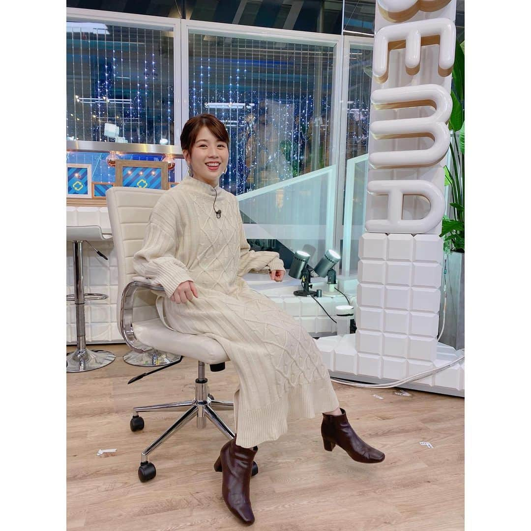 田中萌さんのインスタグラム写真 - (田中萌Instagram)「* 今日も #アベプラ です！  #ABEMA#ABEMAPrime#衣装#テレビ朝日#アナウンサー#田中萌」12月21日 20時58分 - moetanaka_ex