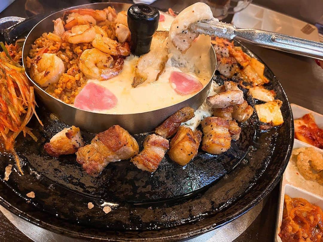 のインスタグラム：「こちら先日食べたエビになります！ご確認よろしくお願い致します！　　　　　　　 　　　　　　　　　　　　　　　　　　　　　　 #エビ #海老 #えび #エビ活 #サムギョプサル #韓国料理 #チーズ #新大久保 #新大久保グルメ #shrimp #cheese #food #foodstagram」