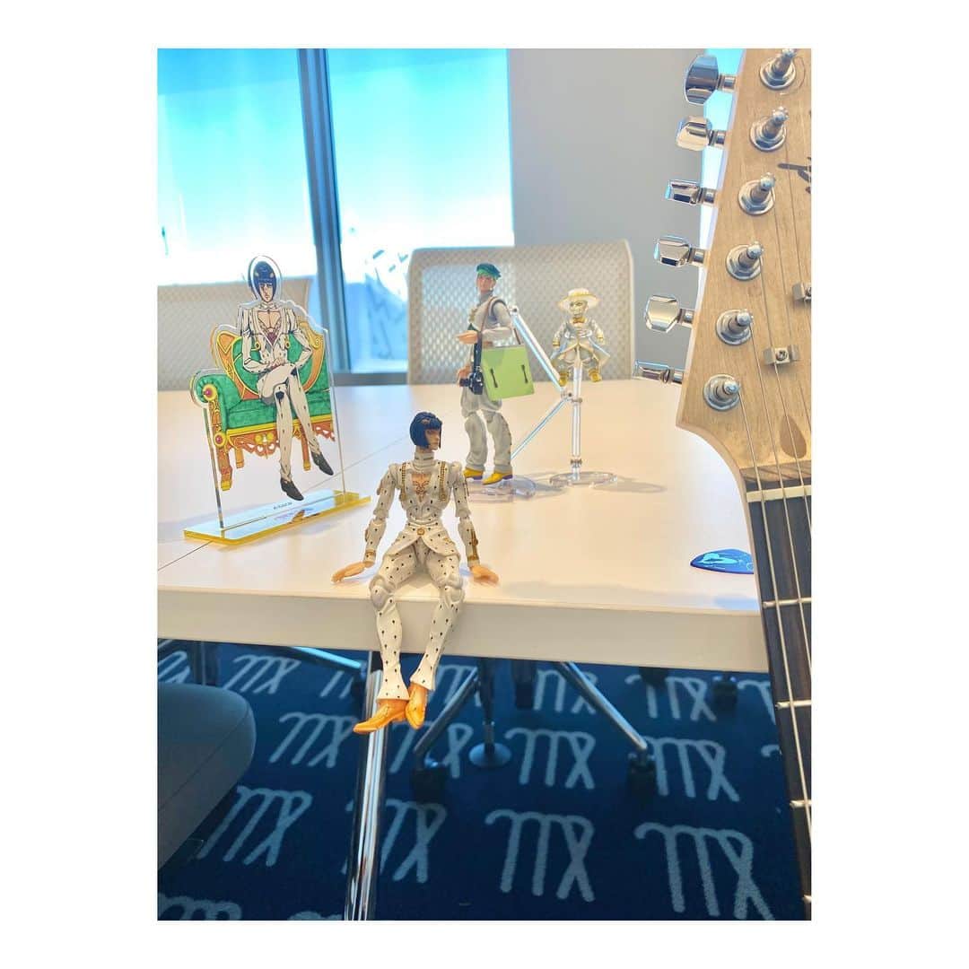 MINAのインスタグラム：「家宝です👑」
