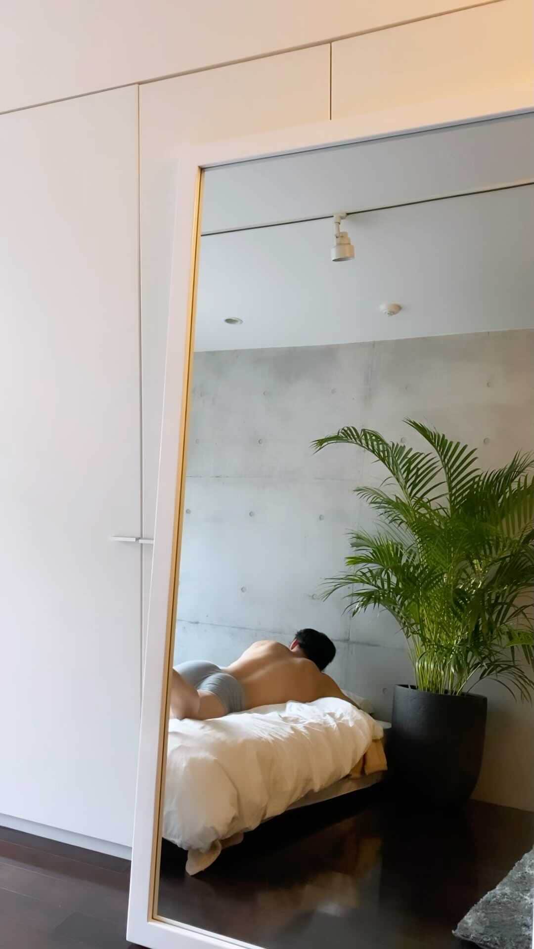 Kensukeのインスタグラム：「Wake up the morning 😁」