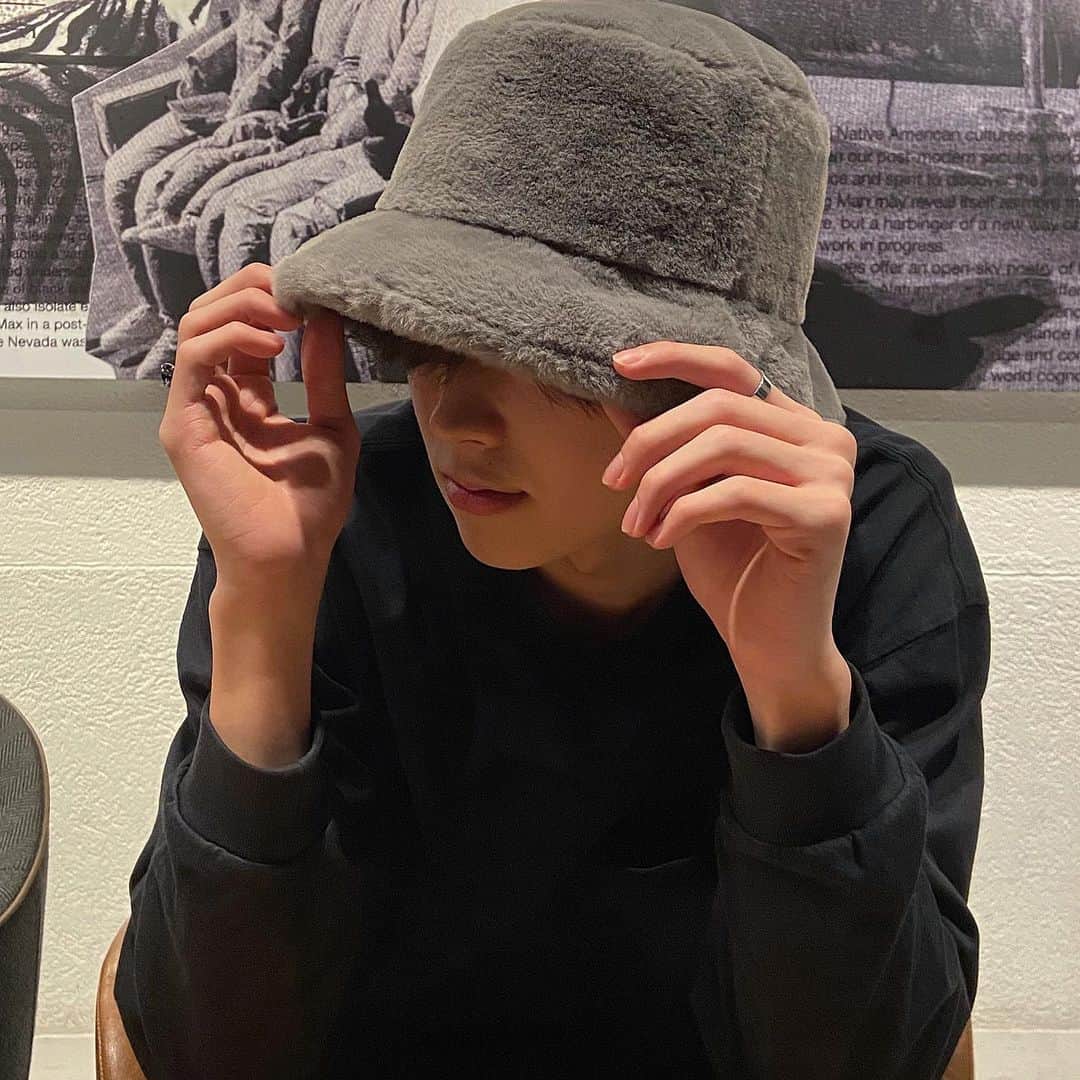のインスタグラム：「🎩♠️   #福村飛翔 #03 #winter #fashion」
