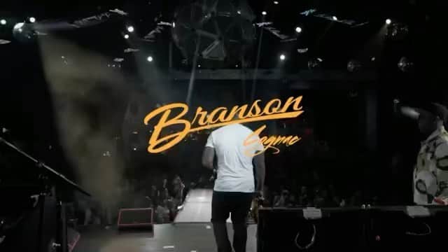 トニー・イエイヨーのインスタグラム：「@draislv @50cent @unclemurda @bransoncognac @lecheminduroi #gunit movie 🎥.」