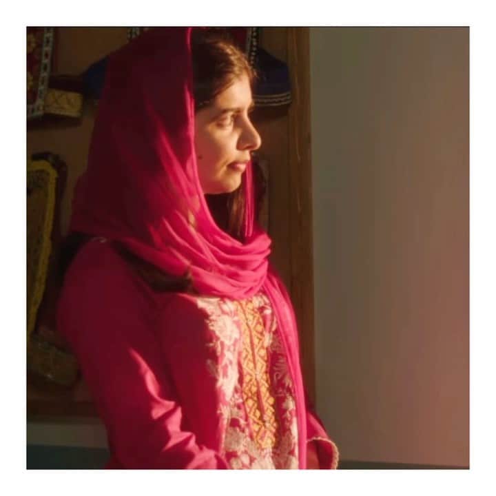 エマ・ワトソンのインスタグラム：「I am honored to call @malala not only an ingenious teacher, but also an adoring friend. I am so excited to watch her on @masterclass and learn even more about her approach to activism, taking bold action, and cultivating change in my community. 💗💗💗」