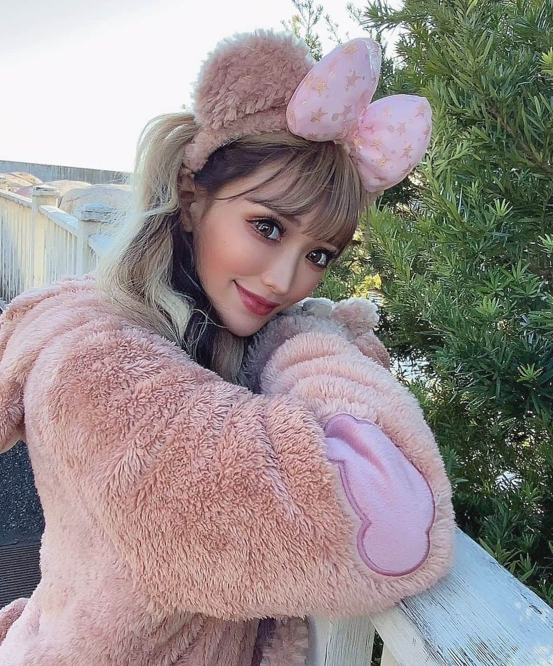 りいにゃんのインスタグラム：「🎀」