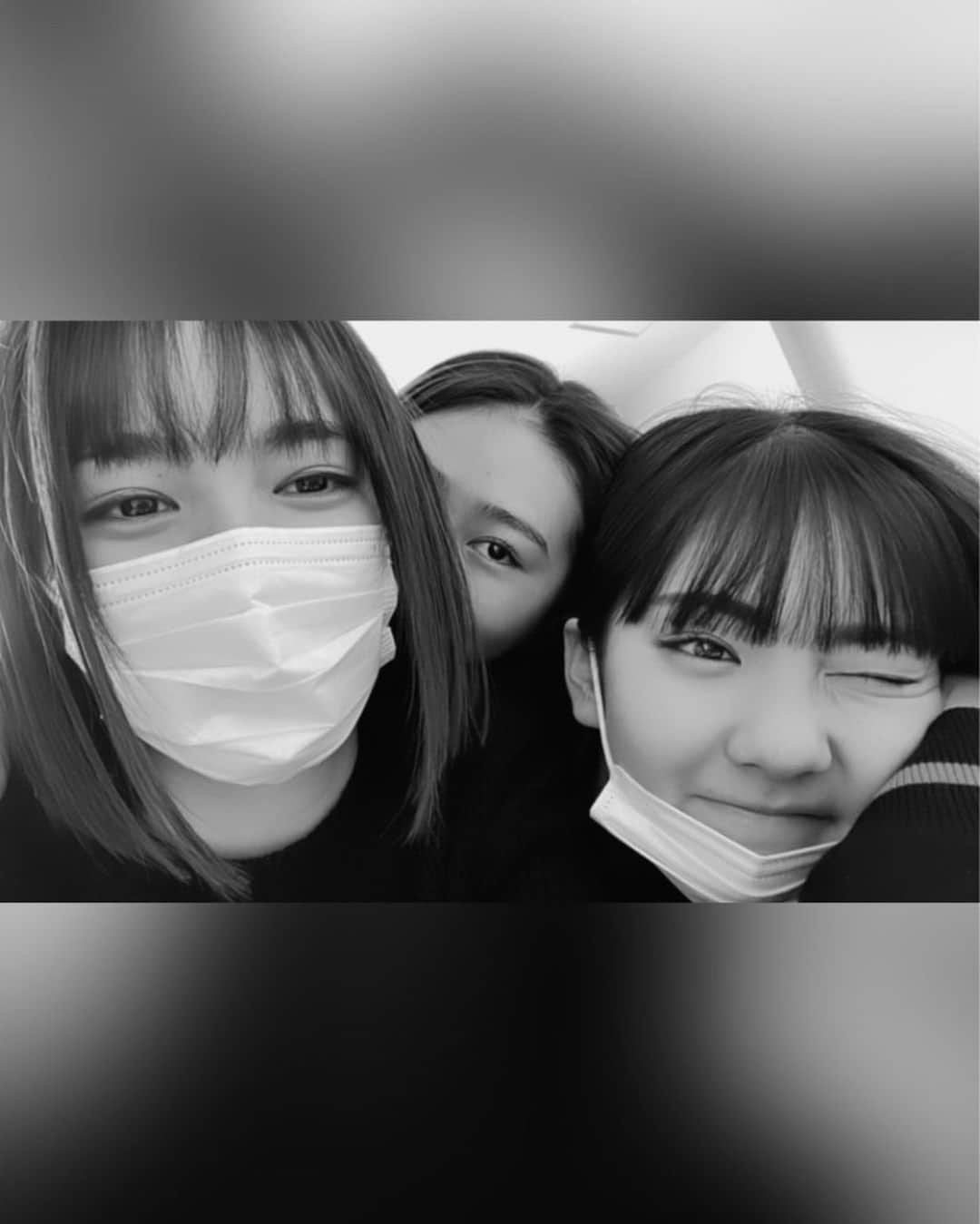 Girls²さんのインスタグラム写真 - (Girls²Instagram)「♡♡♡ 來亜です🤍 ⁡ 2枚目と3枚目は 「仲良し(なはず？)ショット」です笑 とりあえず、私の顔が面白すぎる笑笑 ⁡ 今日面白いことがあったんだけど、何だったかなー？🤔 ⁡ #Girls2 #ガールズガールズ #80sLover #WeareGirls2 #小田柚葉 #隅谷百花 #鶴屋美咲 #小川桜花 #増田來亜 #菱田未渚美 #山口綺羅 #原田都愛 #石井蘭」12月22日 19時00分 - girls2_official