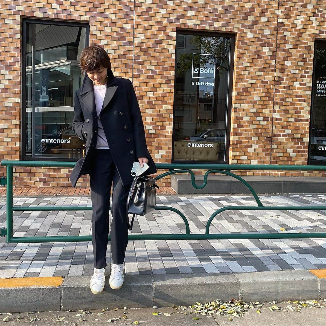 富岡佳子さんのインスタグラム写真 - (富岡佳子Instagram)「#outfit  もはやクレジットをタグ付けするのもお恥ずかしいくらい毎年着ているものばかりです🖤」12月22日 15時21分 - yoshikotomioka