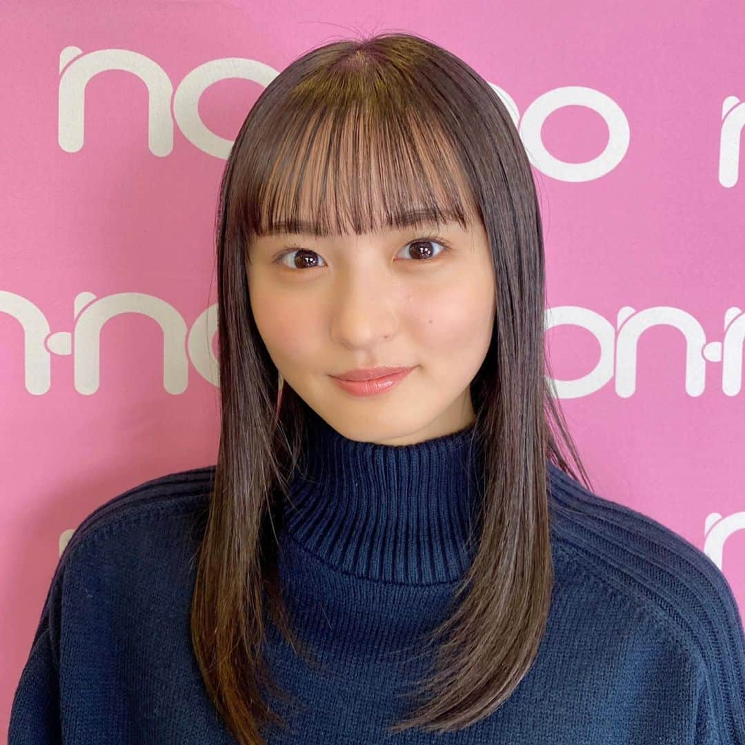 non-noさんのインスタグラム写真 - (non-noInstagram)「さくちゃんの初インスタライブ、ご視聴いただきありがとうございました！配信前は「緊張する…」と心配そうでしたが、ほんわか丁寧なトークでとても楽しいライブになりました🌸  そして、坂道三姉妹が表紙を飾ったノンノ2月号は見どころ満載！ ✔︎坂道三姉妹特集 ✔︎ノンノモデルズの私服スナップ ✔︎賀喜遥香×遠藤さくら 振袖企画…… 盛りだくさんな内容となっていますので、ぜひチェックしてくださいね😊✨  #遠藤さくら #さくちゃん #乃木坂46 #ノンノ #nonno #nonno_magazine」12月22日 20時23分 - nonno_magazine