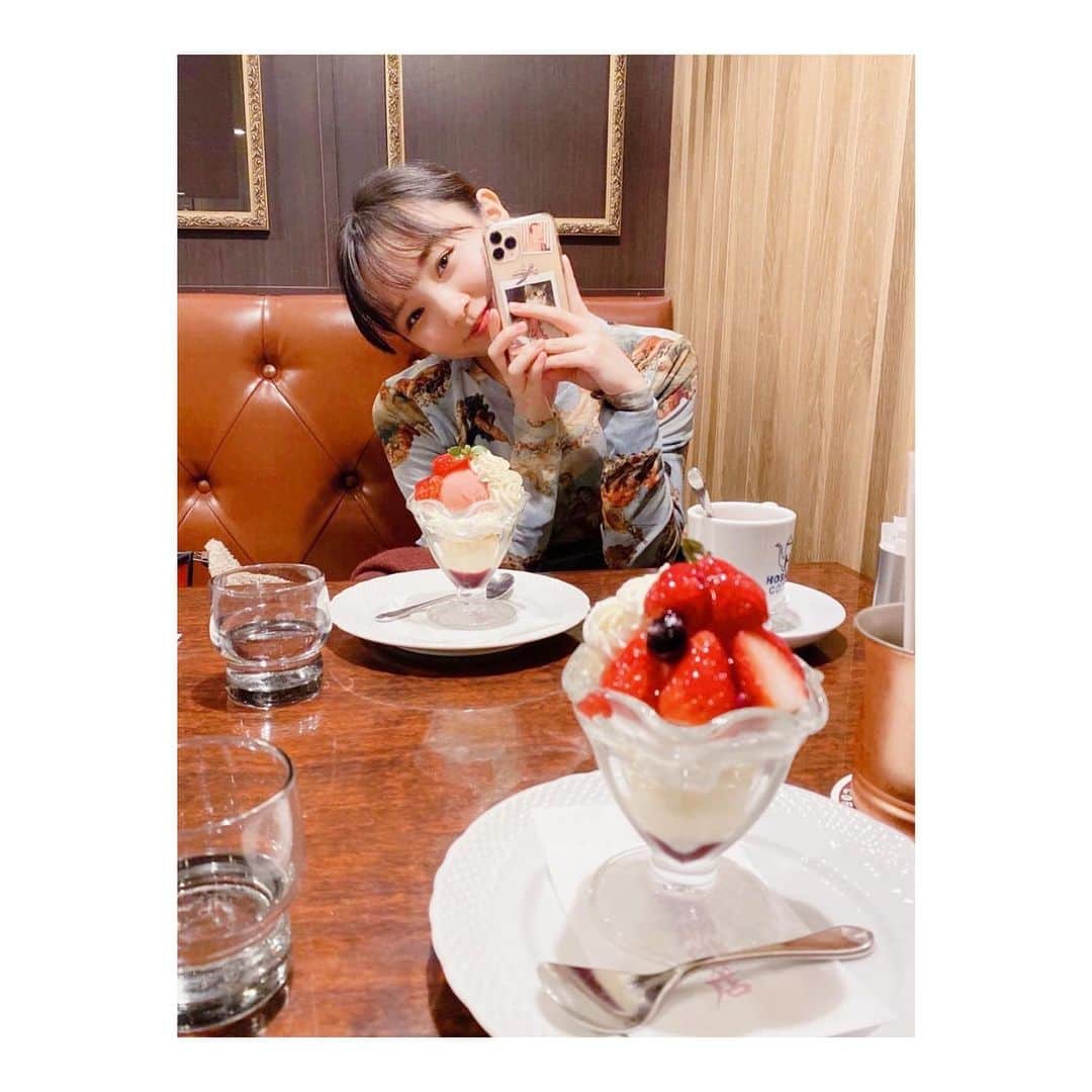MINAのインスタグラム：「. 女の子と食べるパフェはより美味しかったです🍓 撮ってくれた🍨＾＾」