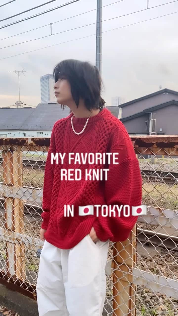 上野一稀のインスタグラム：「・ my favorite color is red!! ・ ・ はっきりとした色って良いよね^_^個人的に大好き！！ ・ ・ ・ ・ ・ ・ ・ ・ ・ ・ ・ ・ #knit #knithat #ニット #ニットコーデ #スノーパンツ #snowpants #ニットトップス #japanfashion #fashion_style #メンズモデル #レッドカラー #kfashionstyle #ウルフカット #センターパート #塩顔男子 #シンプルファッション #冬服コーデ #冬服 #fashionsnap #メンズファッションコーデ #koreanmakeup #ゆるコーデ #ラフコーデ #fashionstyle #lifestyle #japan」